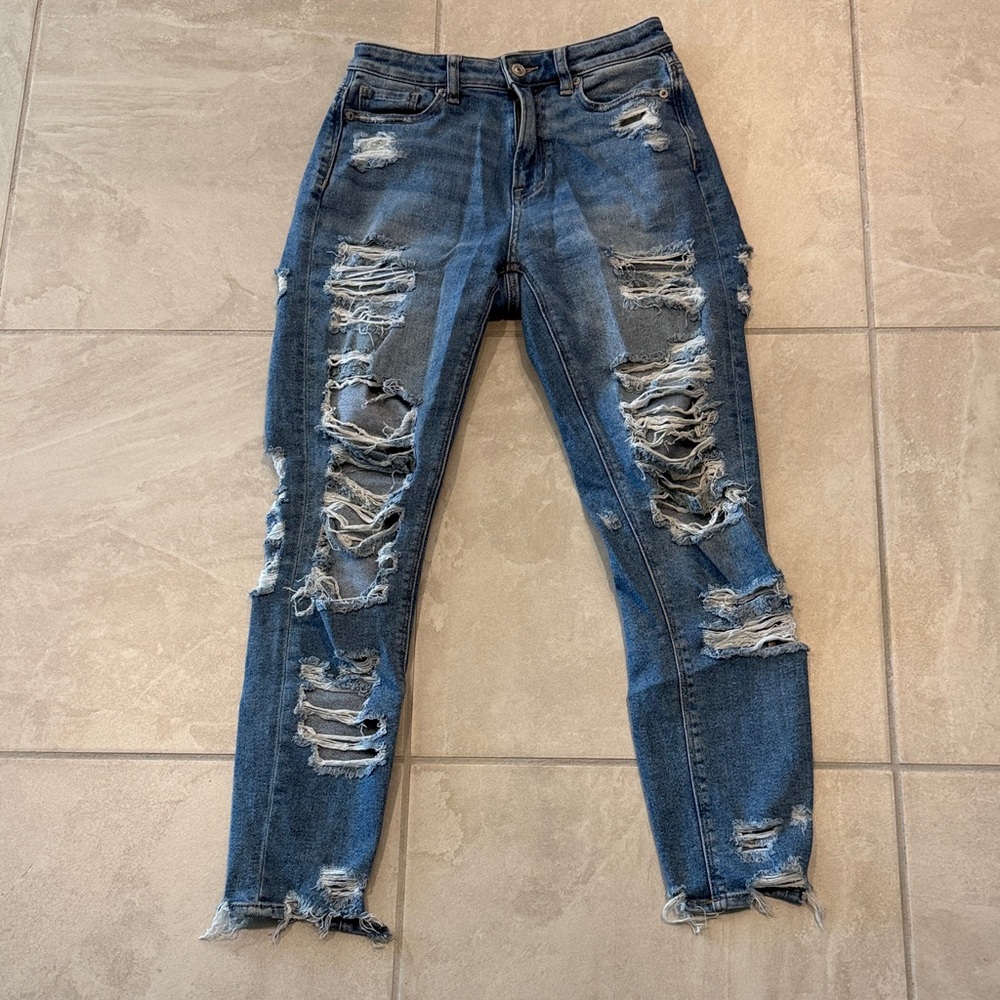 American Eagle Outfitters Women’s Distressed Blue Skinny Jeans